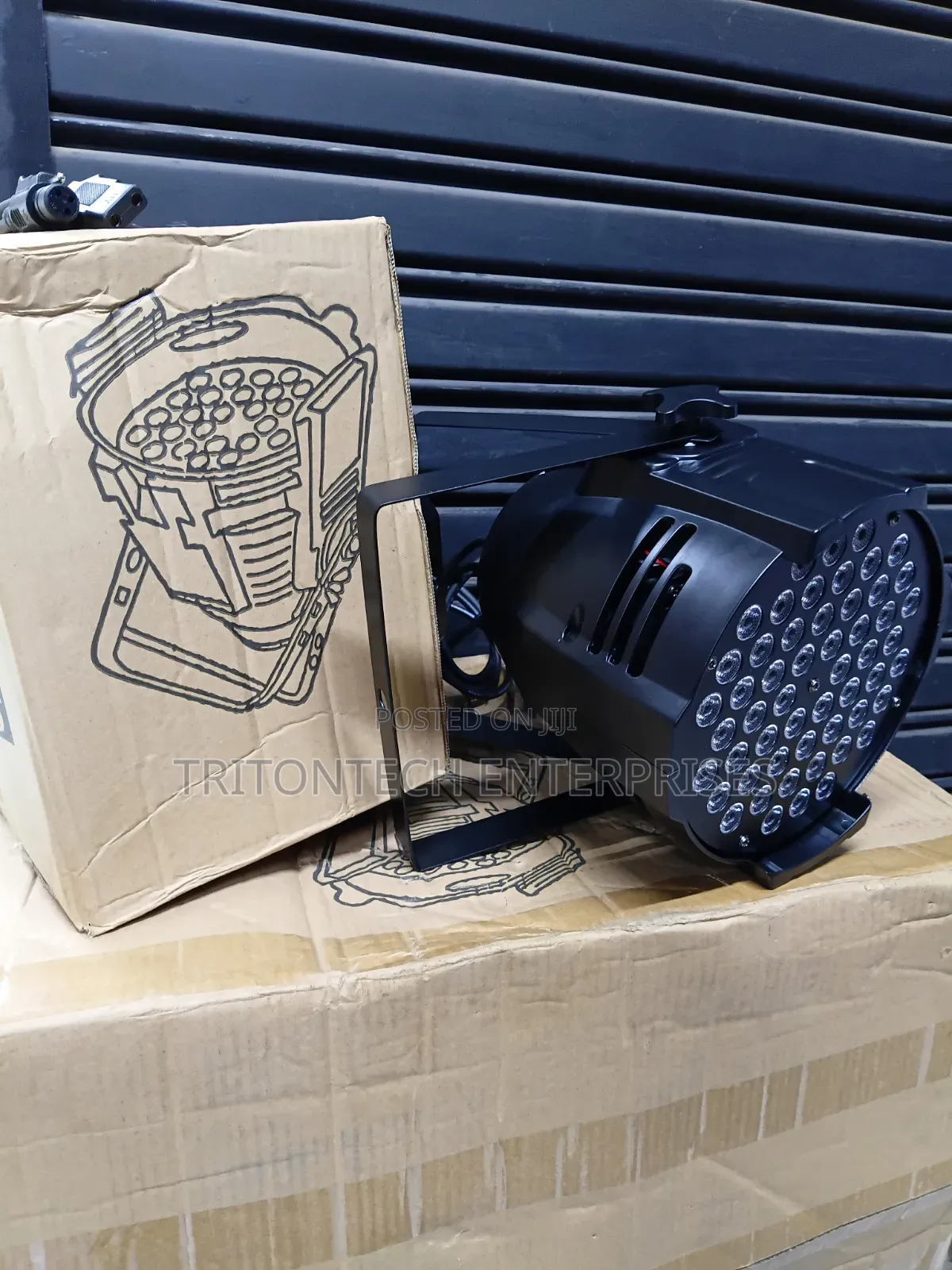 The Ultimate DJ Essential Stage Light: Punchy, Vivid Atmosphere.