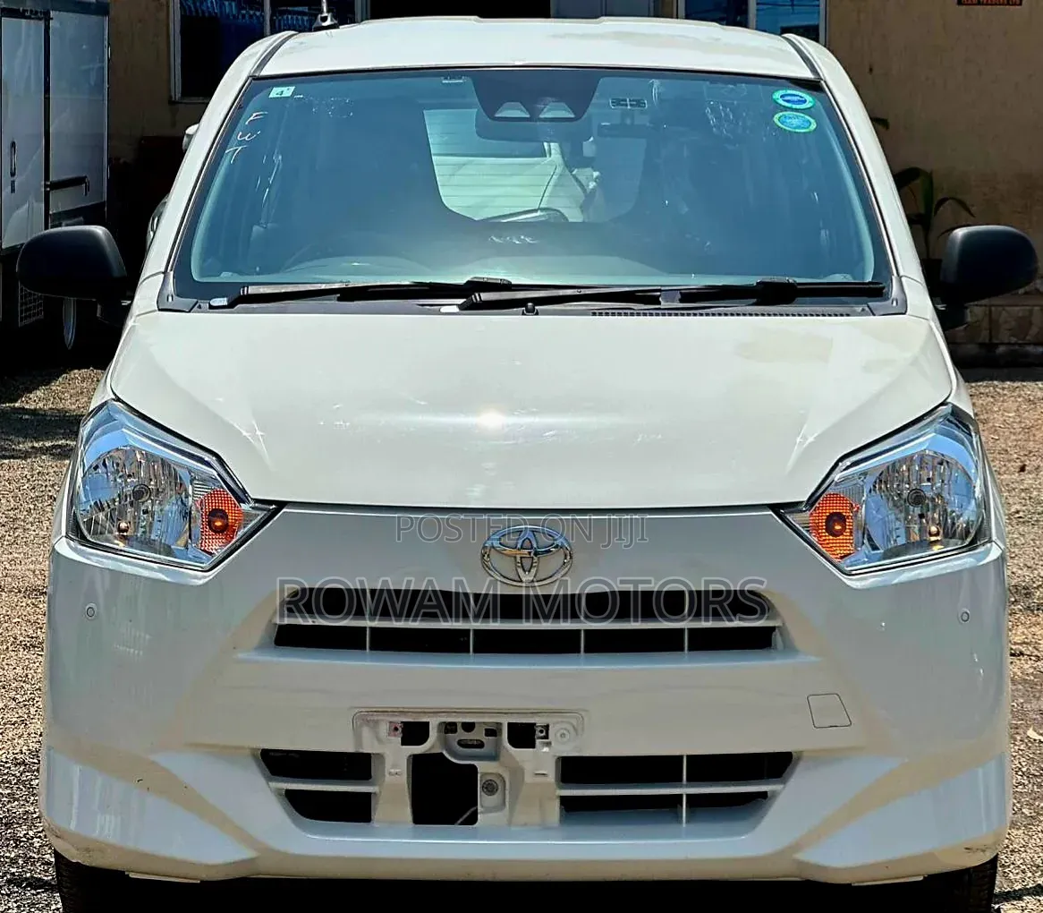 Toyota Pixis 2019 White