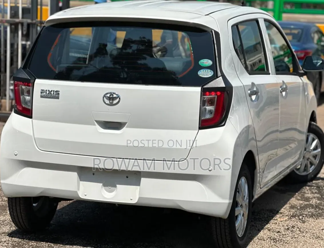 Toyota Pixis 2019 White