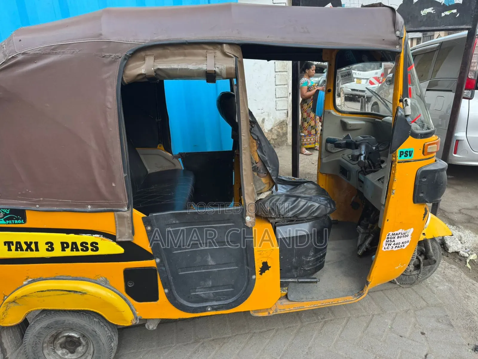 Bajaj RE 2021 Yellow