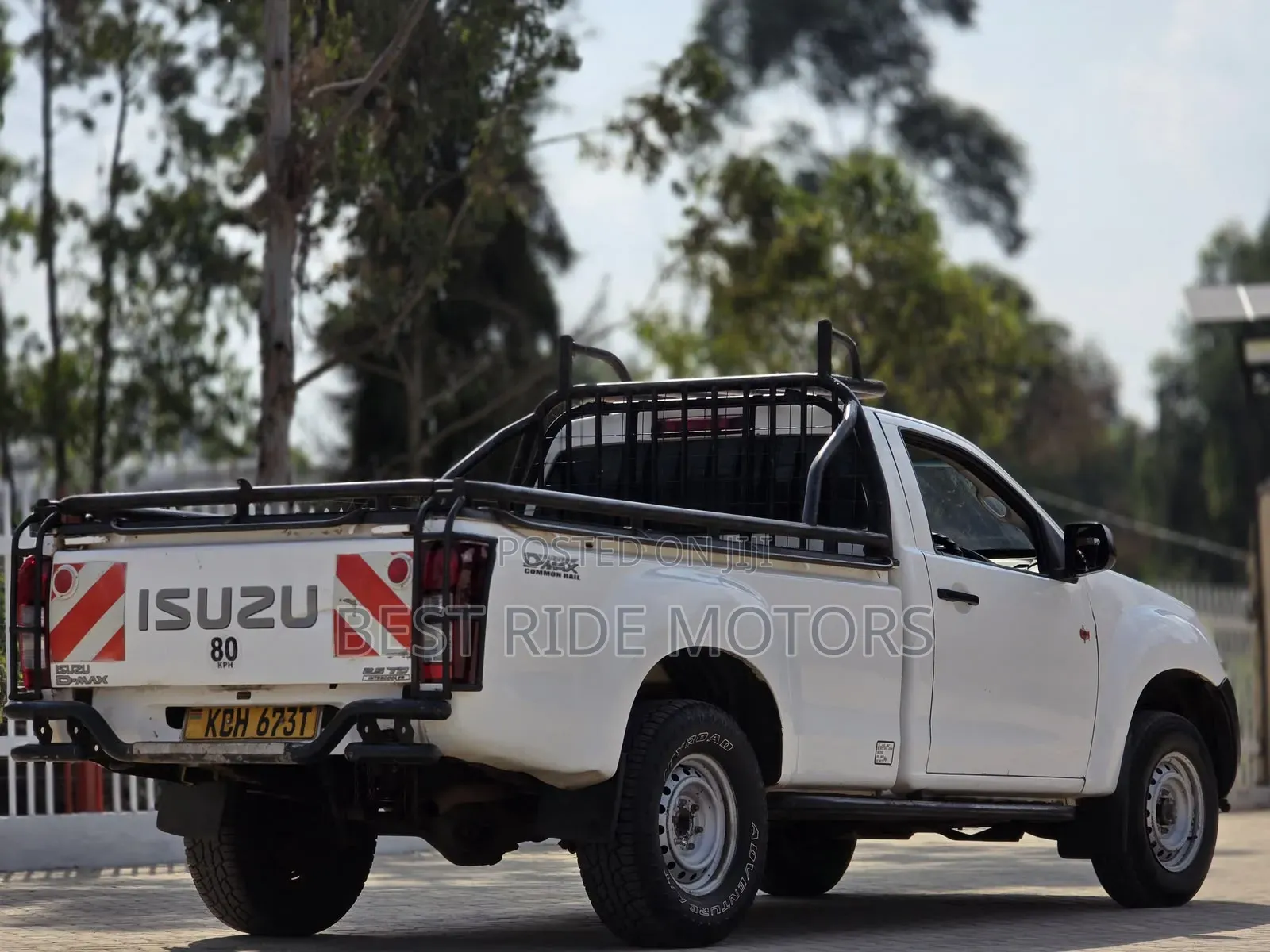 Isuzu D-MAX 2015 White