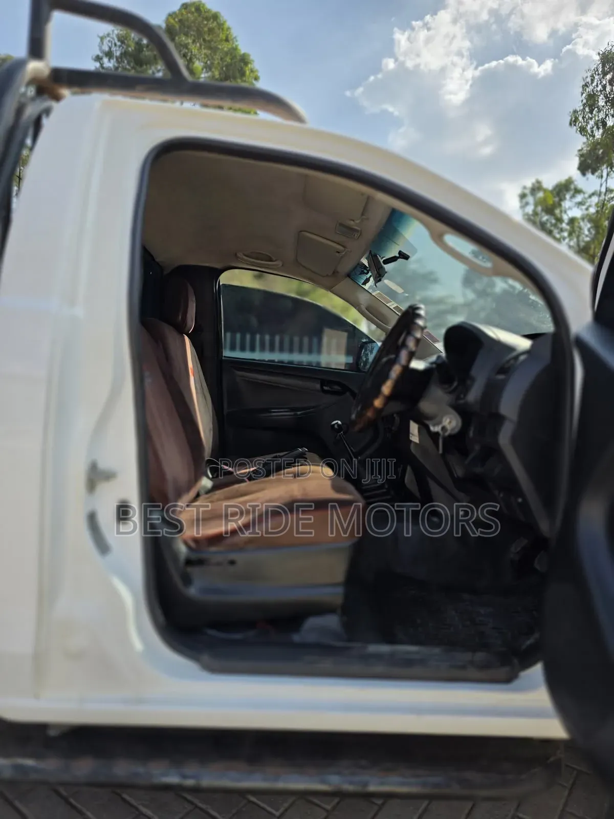 Isuzu D-MAX 2015 White