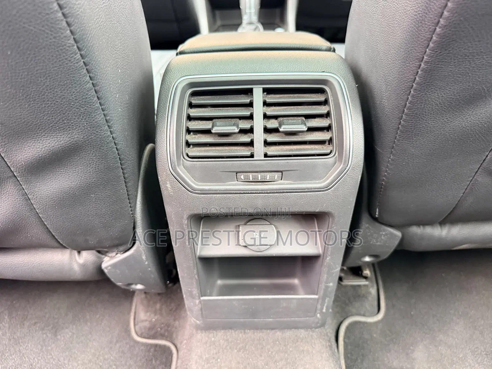 Volkswagen Touran 2019 White