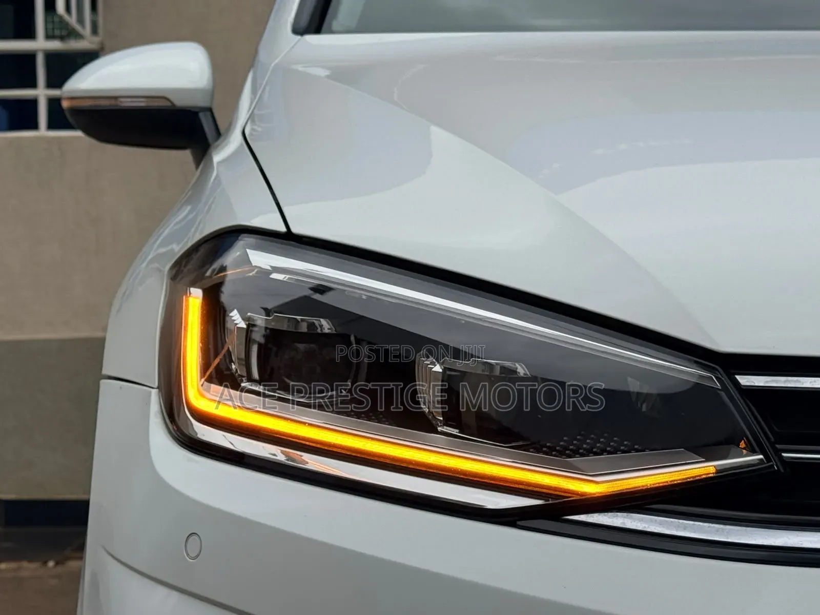 Volkswagen Touran 2019 White
