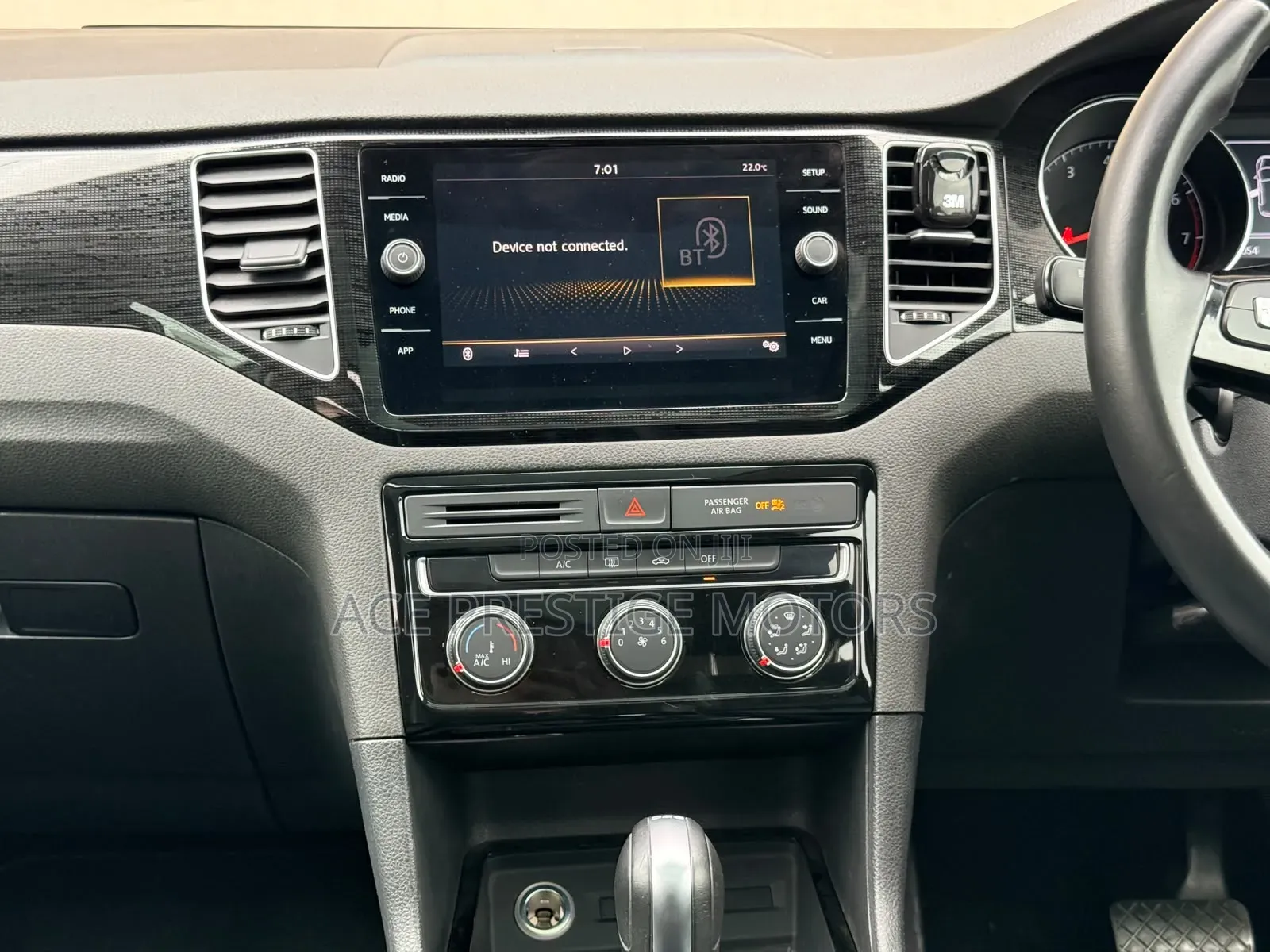 Volkswagen Touran 2019 White