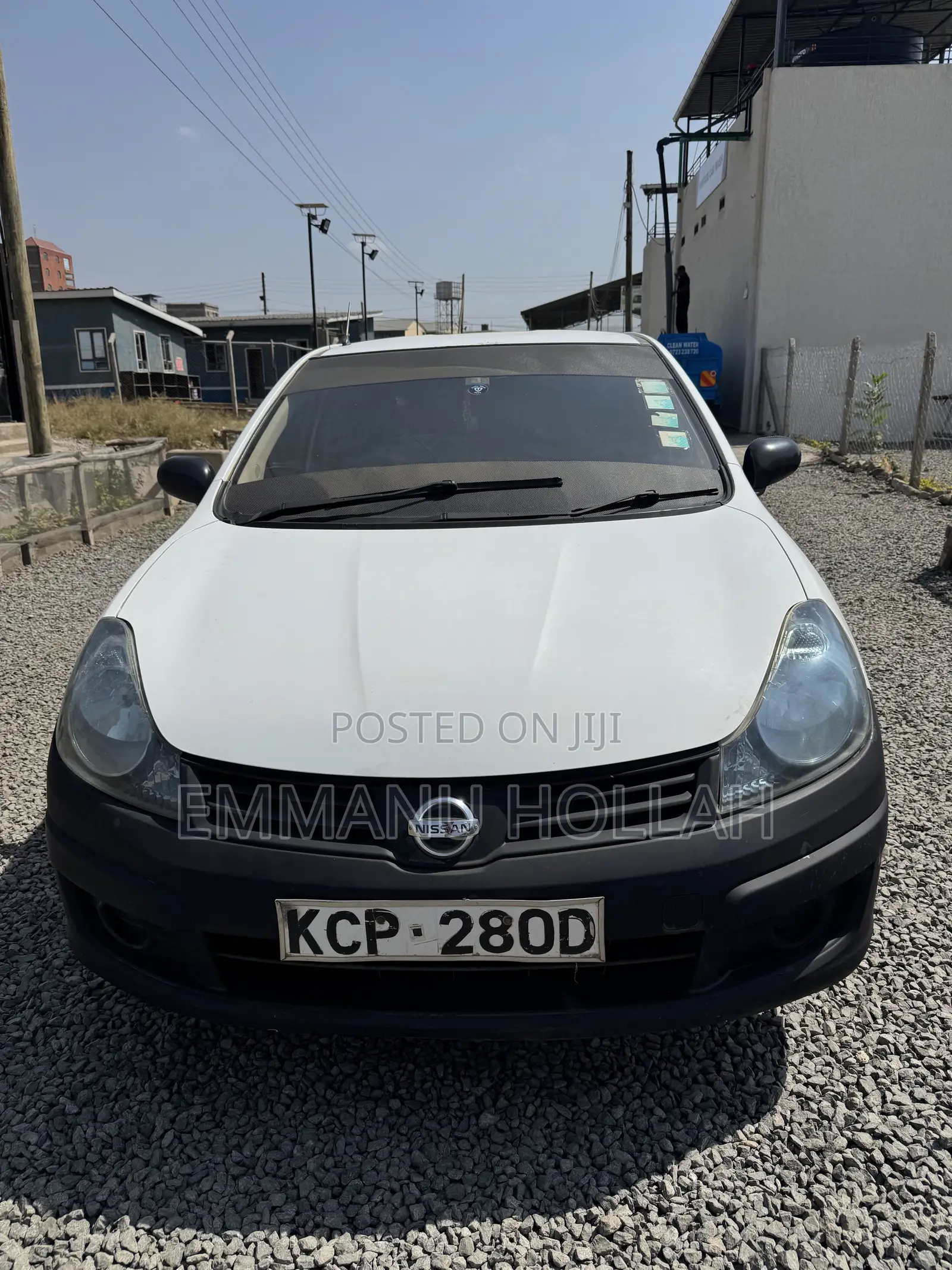 Nissan Advan 2010 White