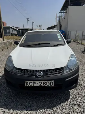 Nissan Advan 2010 White