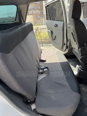 Nissan Advan 2010 White
