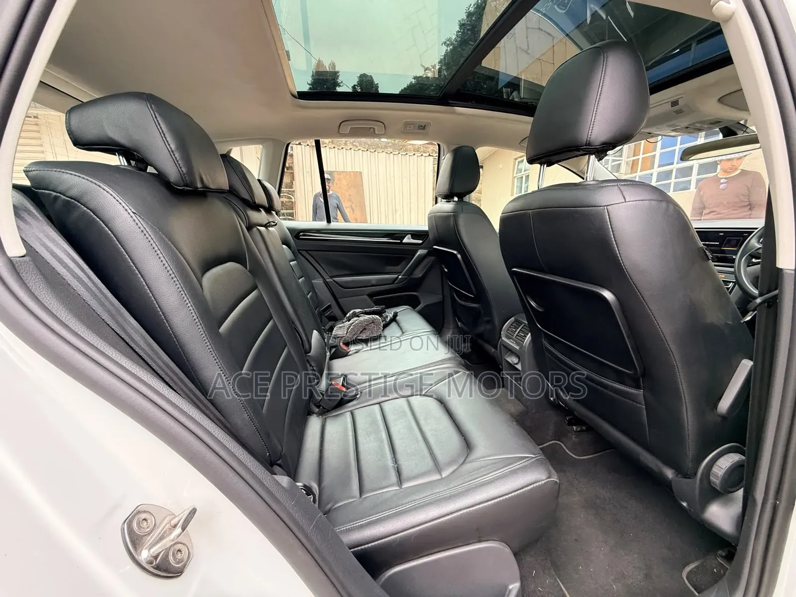 Volkswagen Touran 2019 White