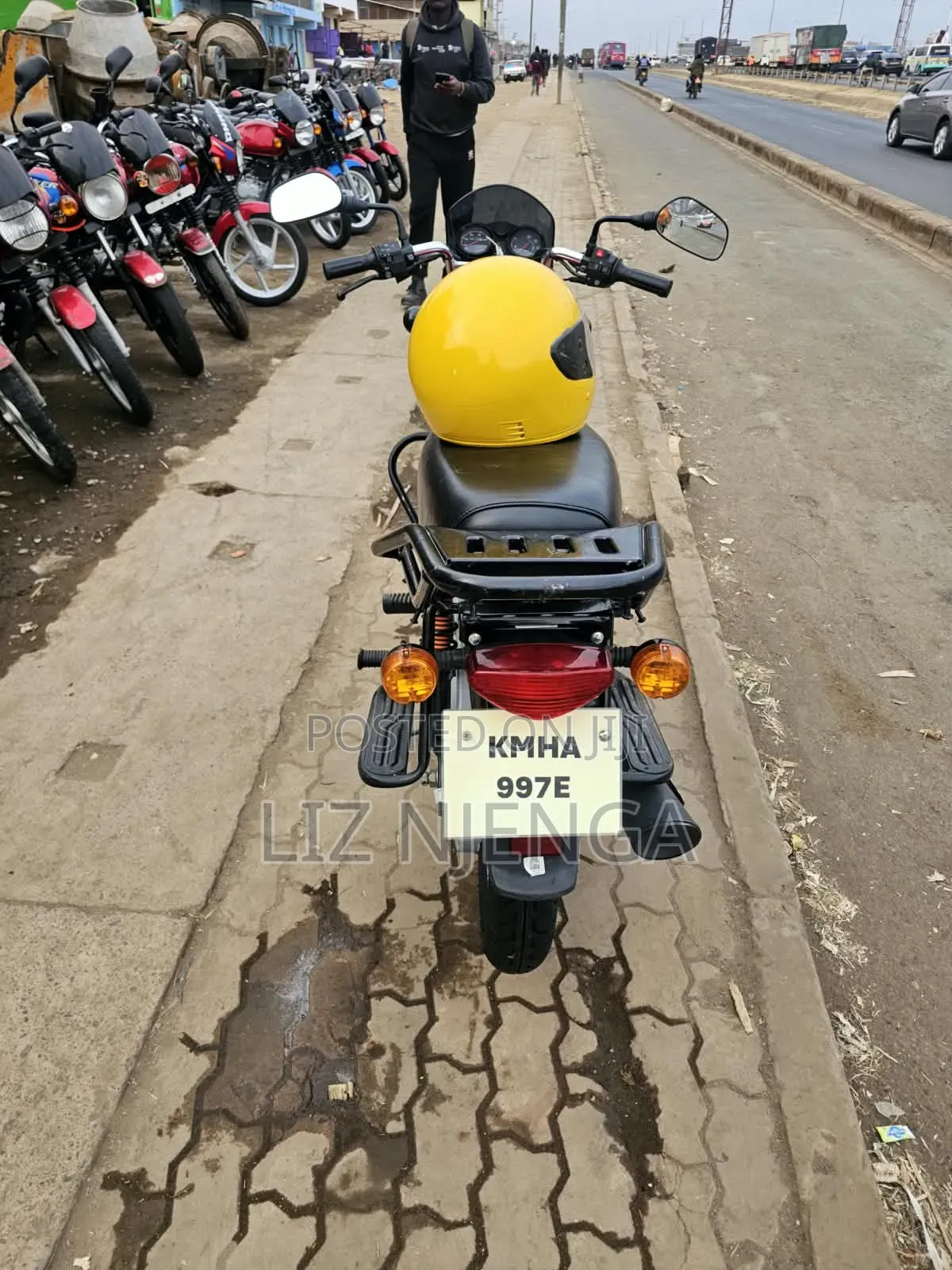 Bajaj Boxer 125 2026 Red