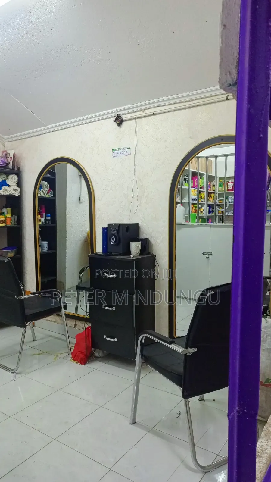 Salon on Sale, Zimmerman