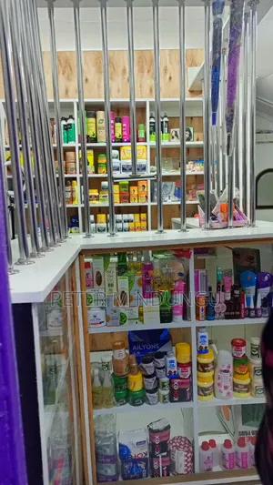 Salon on Sale, Zimmerman