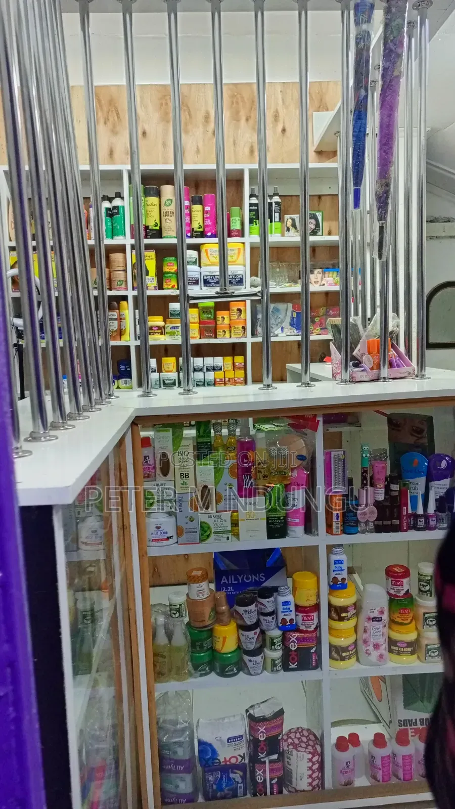 Salon on Sale, Zimmerman