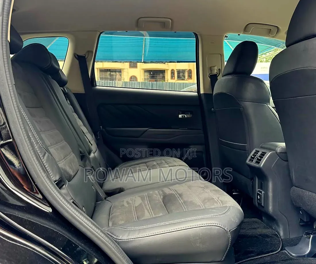 Mitsubishi Outlander 2019 Black