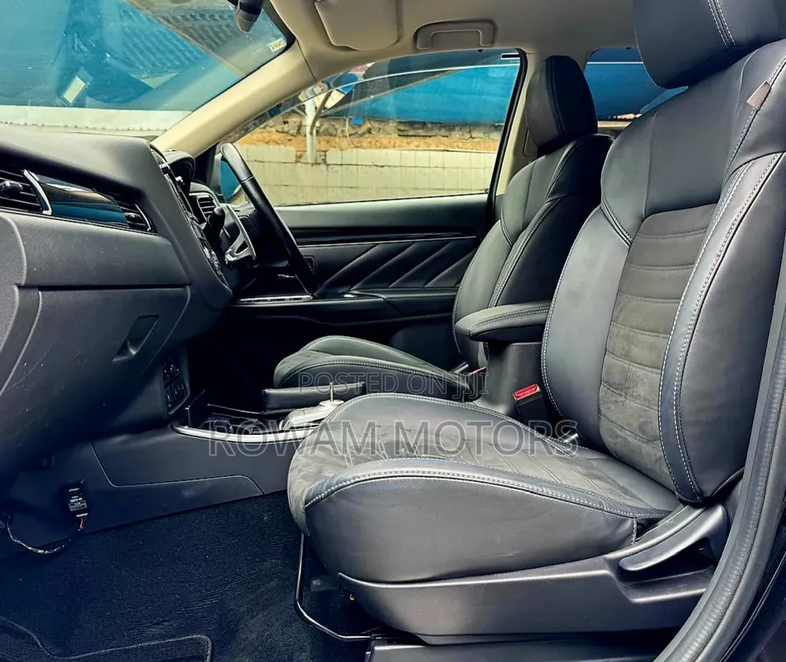 Mitsubishi Outlander 2019 Black