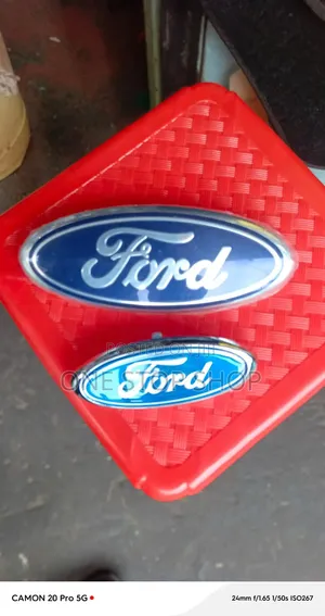 9/15/18/22cm FORD Oval Blue-Chrome Badge