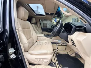 Toyota Land Cruiser 2022 Black
