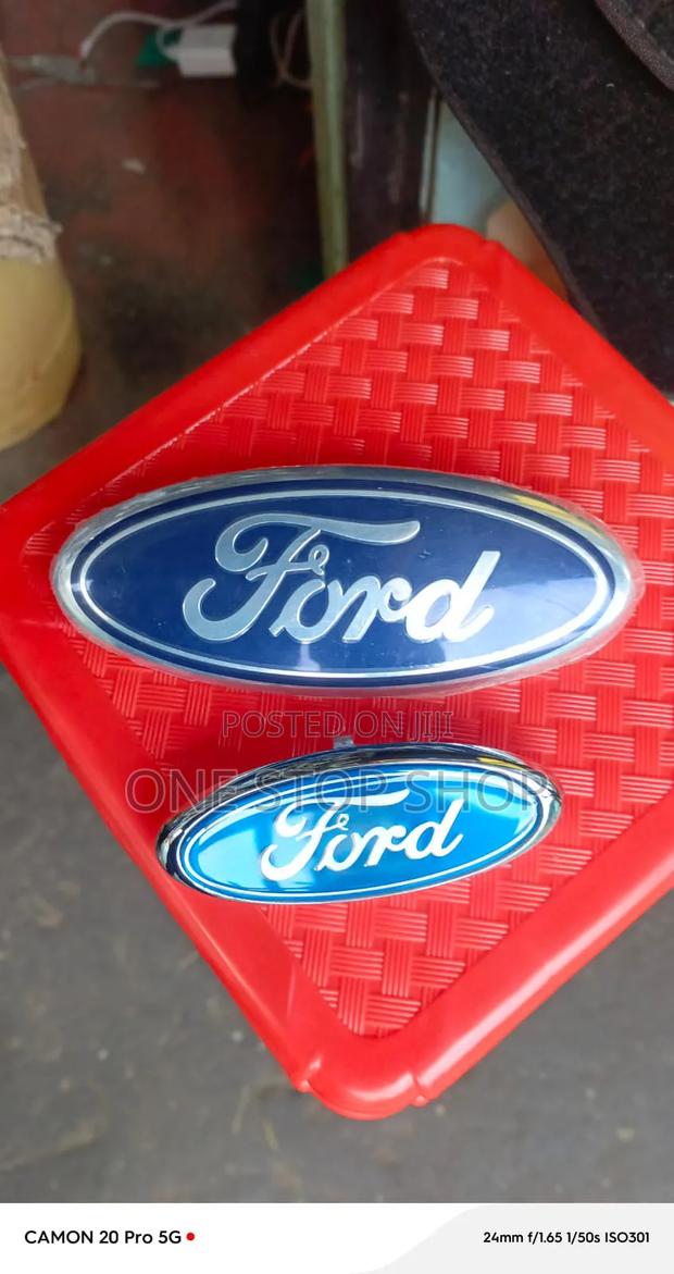 Different Sizes Ford Different Sizes Emblem - thumbnail 2