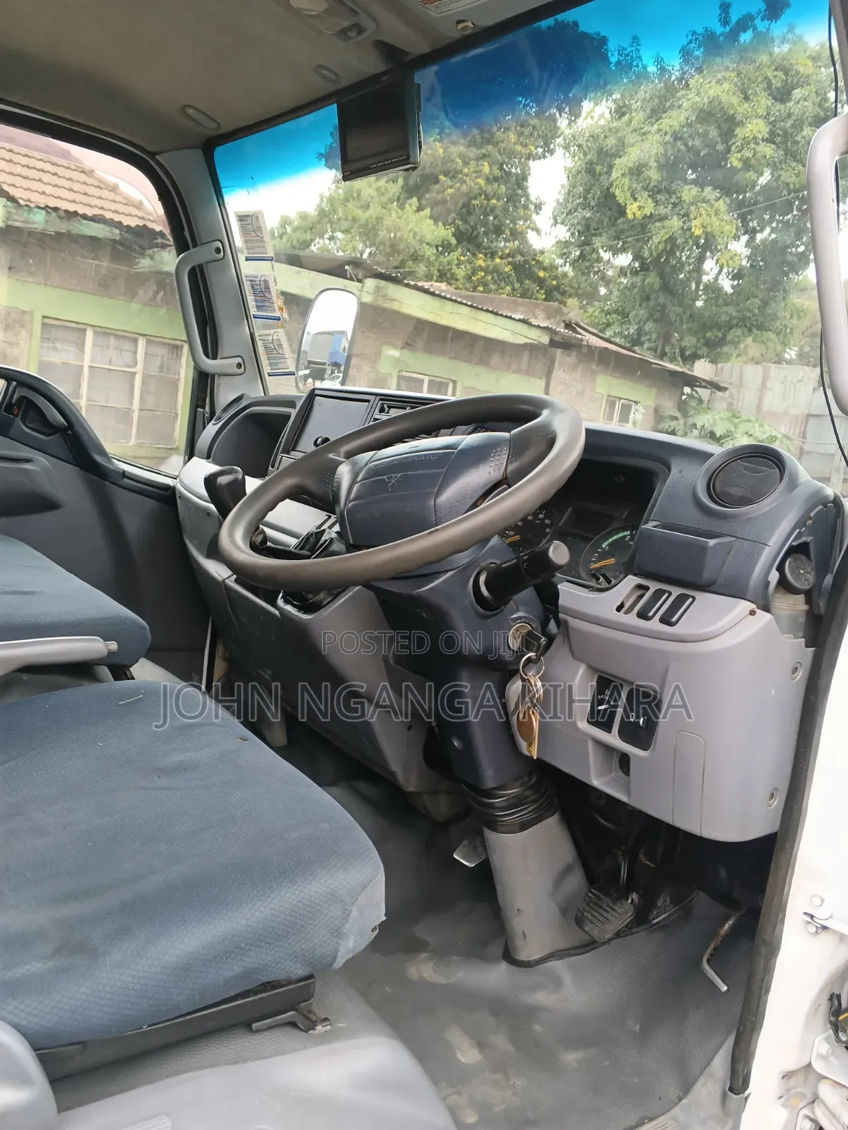 Mitsubishi Canter 4d33 14fit Long 2014 White