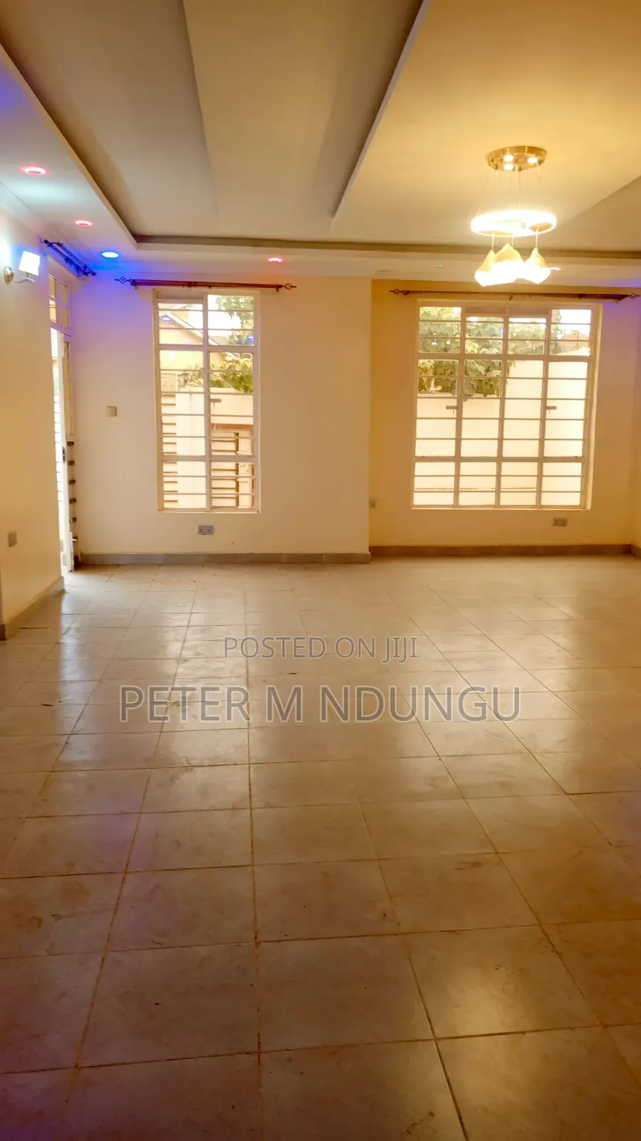 5bdrm Maisonette in Membley Estate for sale