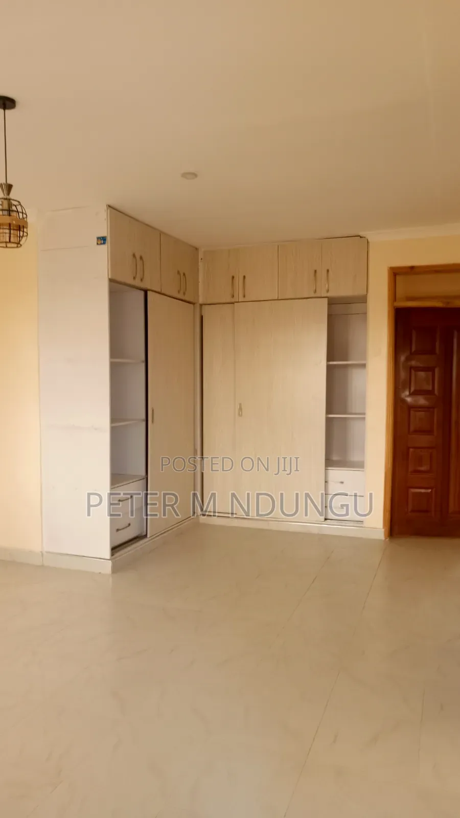 5bdrm Maisonette in Membley Estate for sale