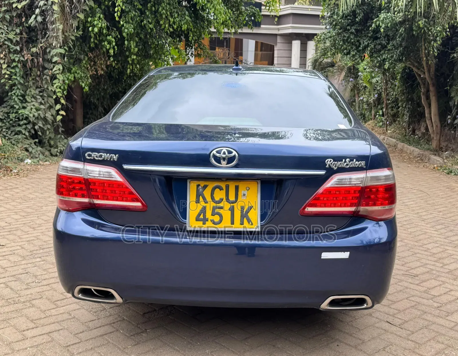 Toyota Crown 2012 Blue
