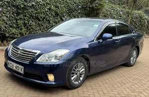 Toyota Crown 2012 Blue