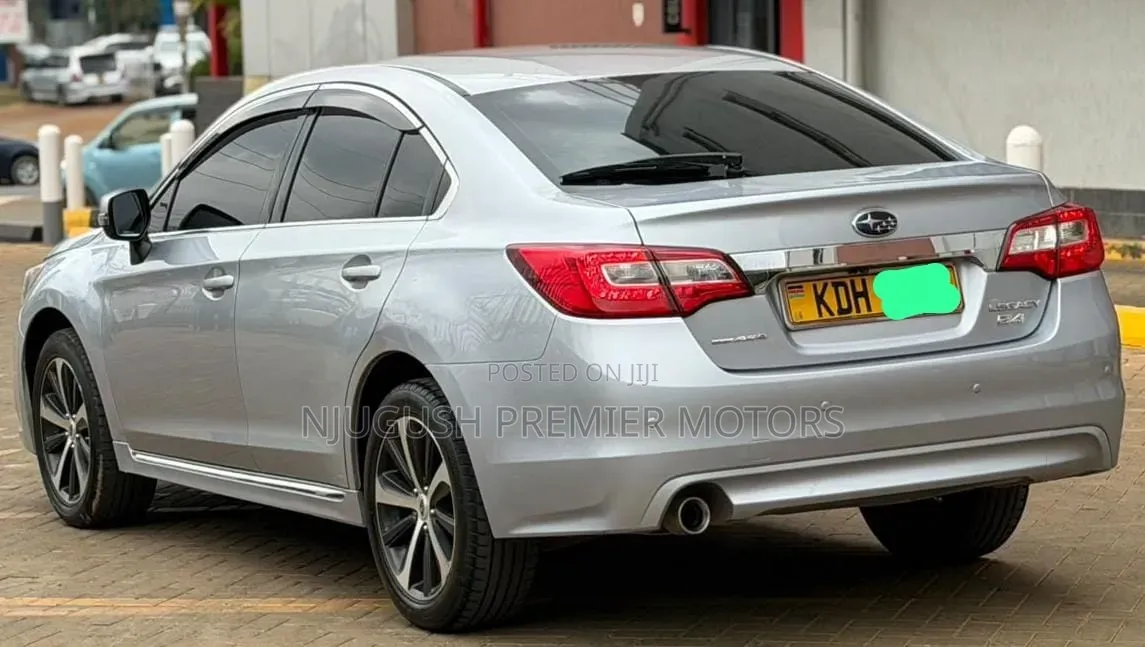 Subaru Legacy 2014 White