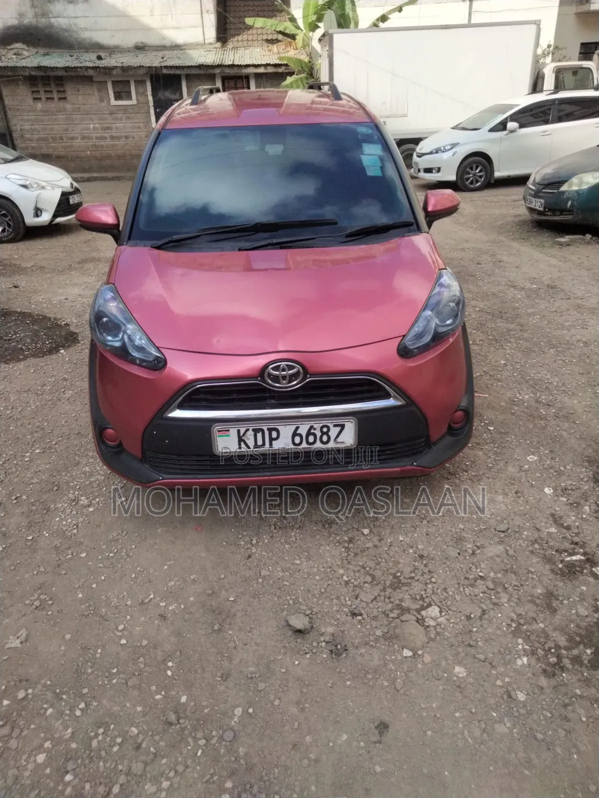Toyota Sienta 2017 Maroon
