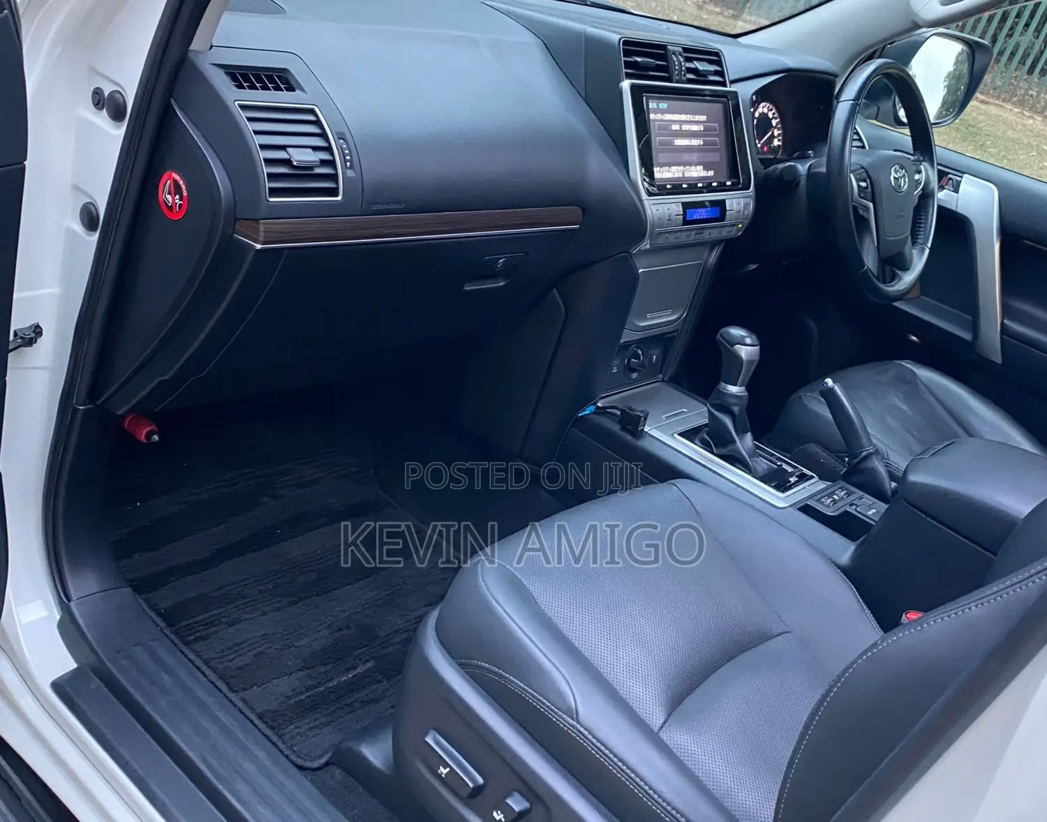 Toyota Land Cruiser Prado 2019 White