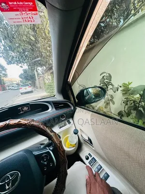 Toyota Sienta 2017 Maroon