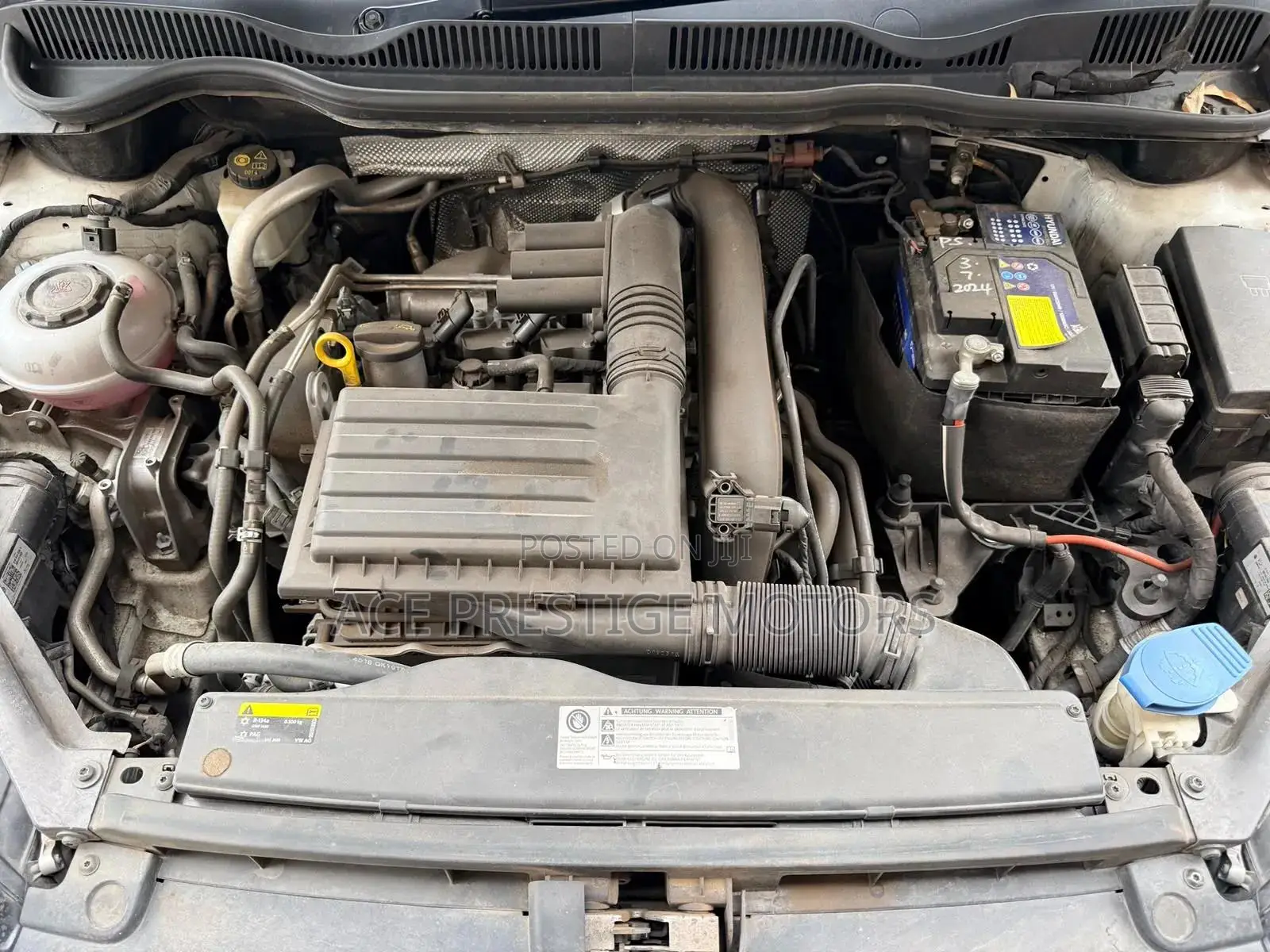 Volkswagen Touran 2019 White