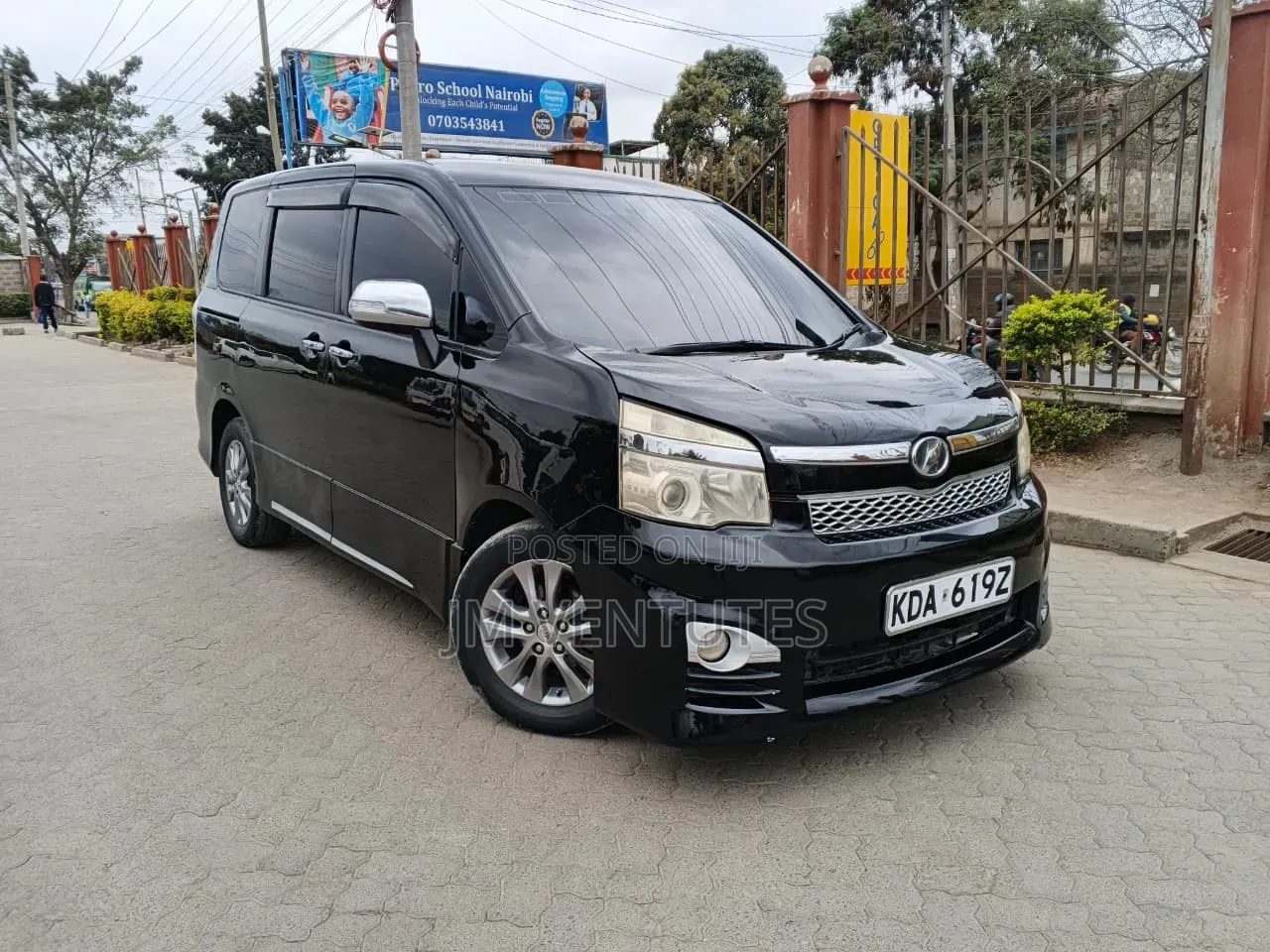 Toyota Voxy 2013 Black