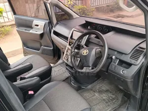 Toyota Voxy 2013 Black