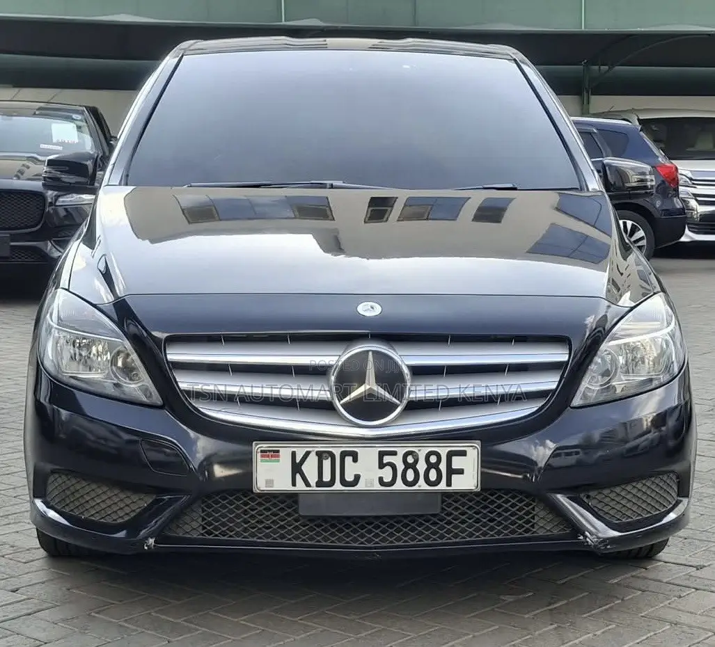 Mercedes-Benz B-Class B180 Petrol 2014 Black