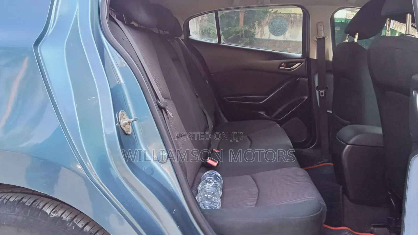 Mazda Axela SV Premium 2014 Blue