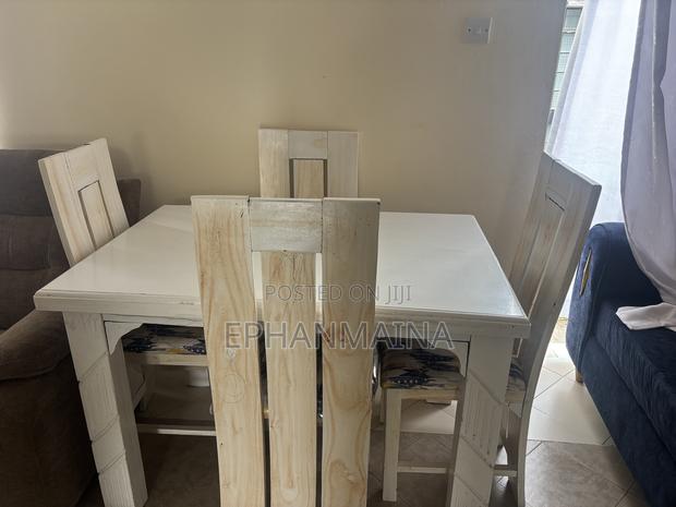 Dining Table - main view