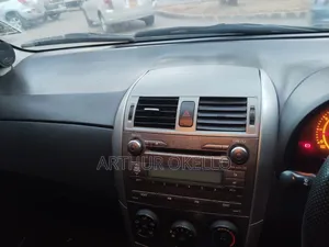 Toyota Corolla 2010 Gray