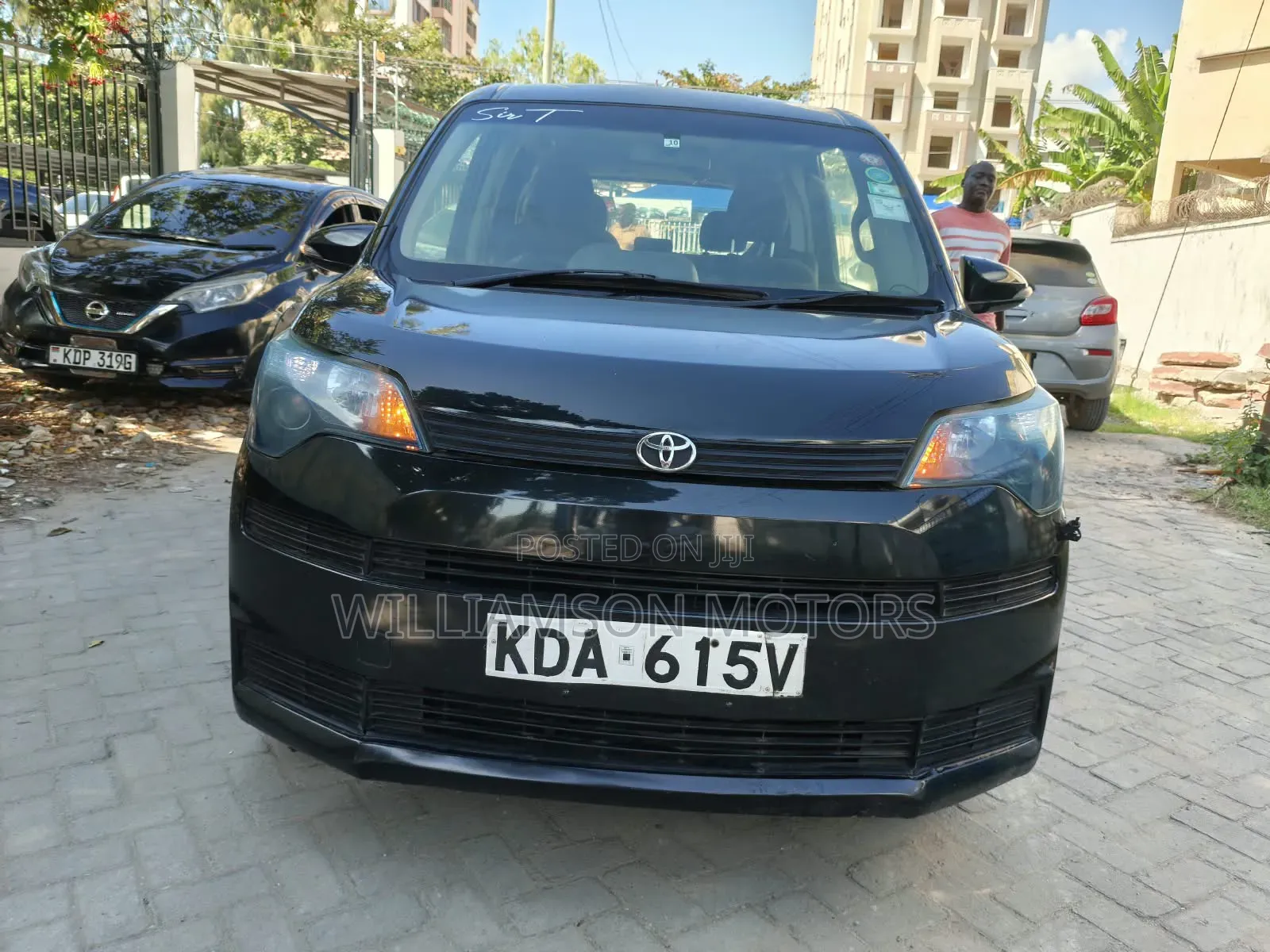 Toyota Spade 2013 Black