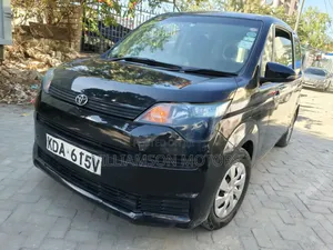 Toyota Spade 2013 Black