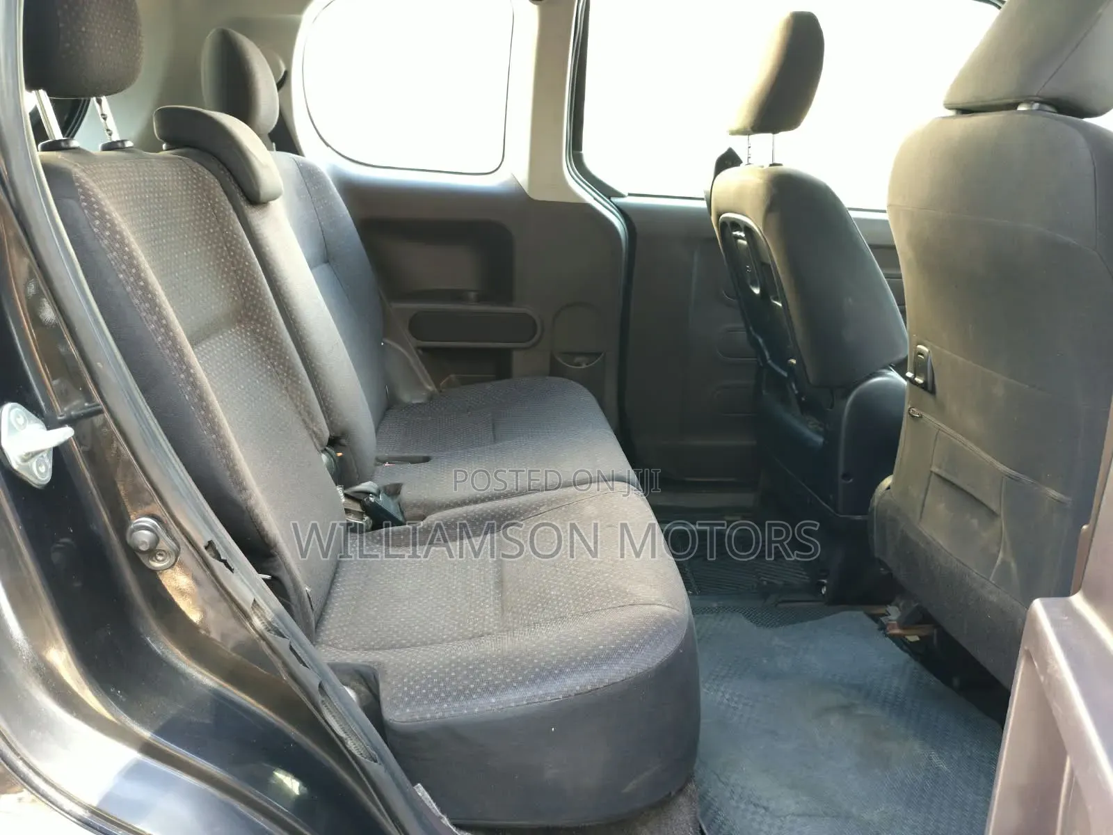 Toyota Spade 2013 Black