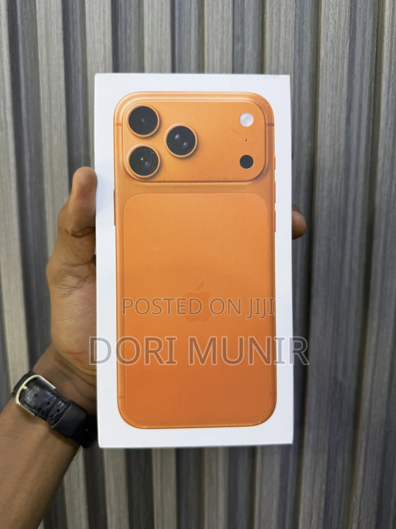 New Apple iPhone 17 Pro Max 256 GB Orange