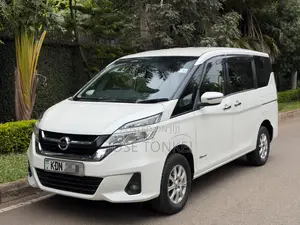 Nissan Serena 2017 White