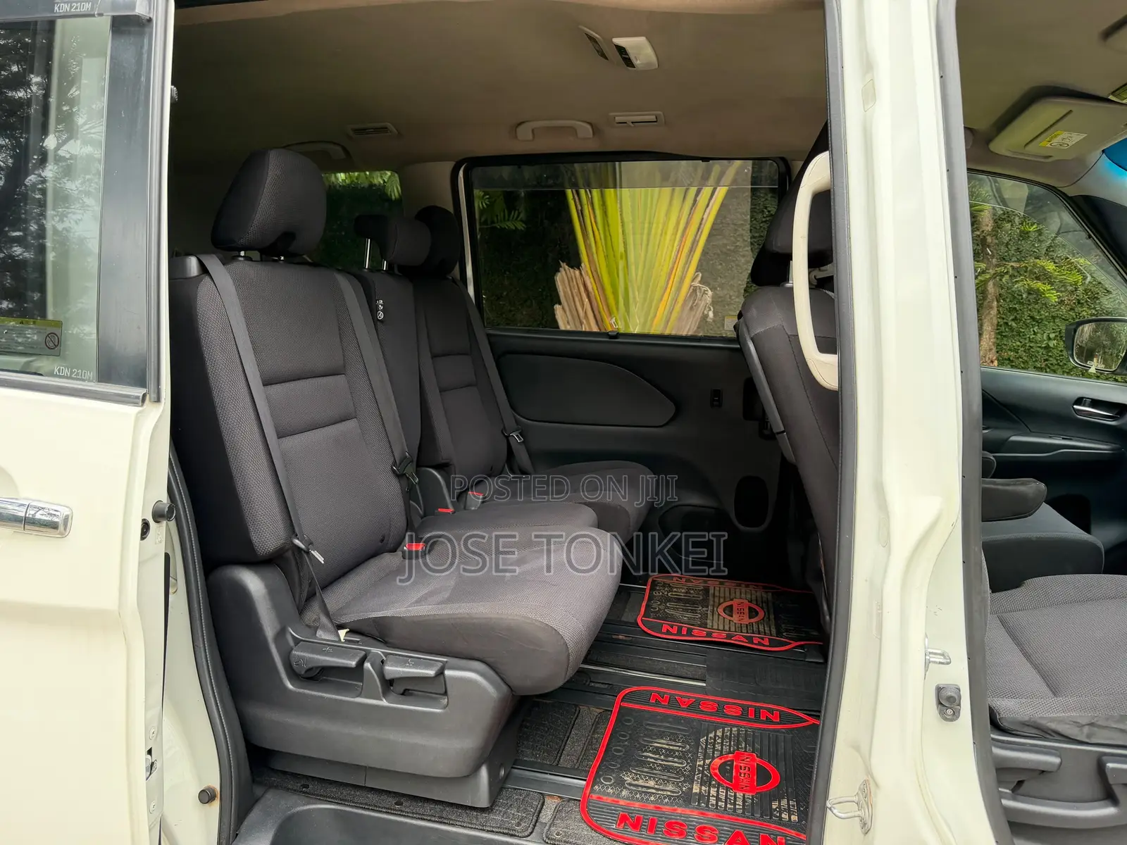 Nissan Serena 2017 White