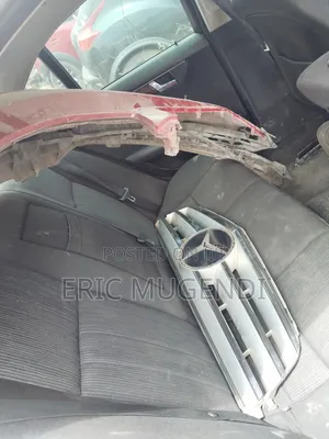Mercedes-Benz C200 2007 Red