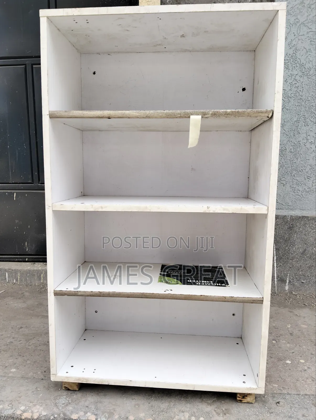 Shelves Simple and Strong