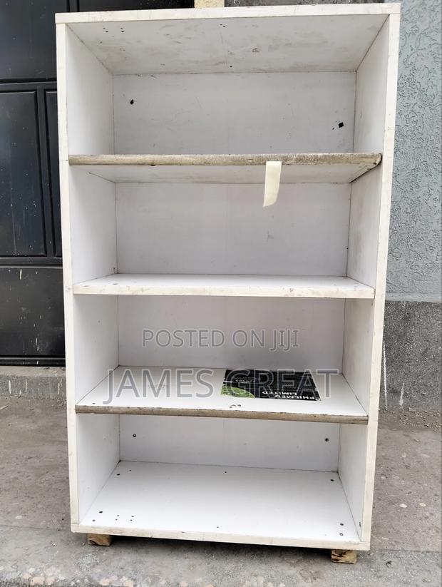 Shelves Simple and Strong
