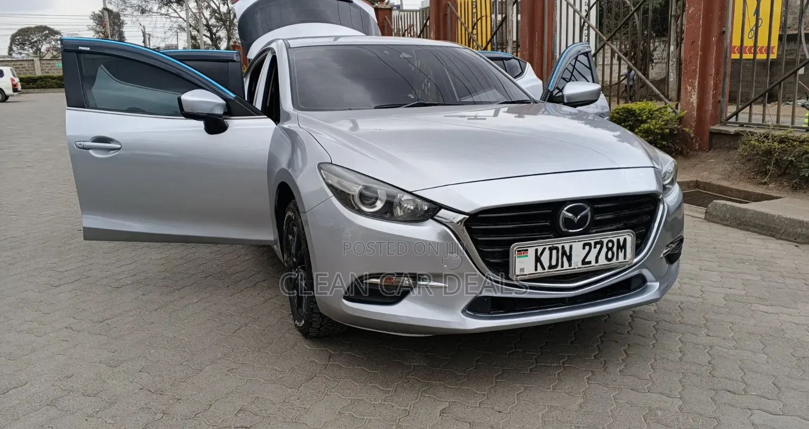 Mazda Axela 2016 Silver