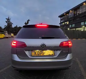 Volkswagen Golf TSI S 4-Door FWD 2016 Silver