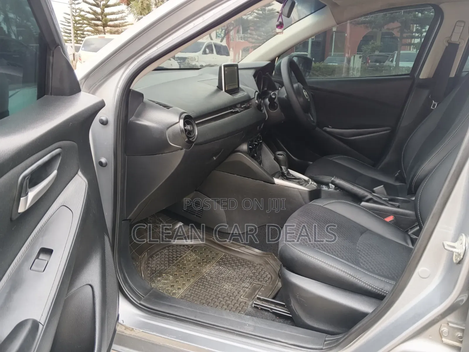 Mazda Demio 2015 Silver